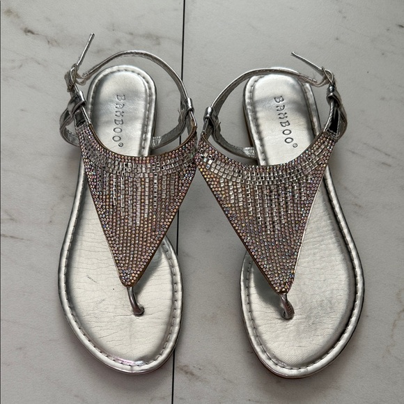 BAMBOO Shoes - BAMBOO Rhinestone Sandals - size 6